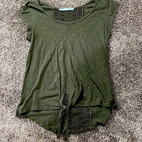 Maurices Tops - Olive top. Only worn two times! Cute fit!